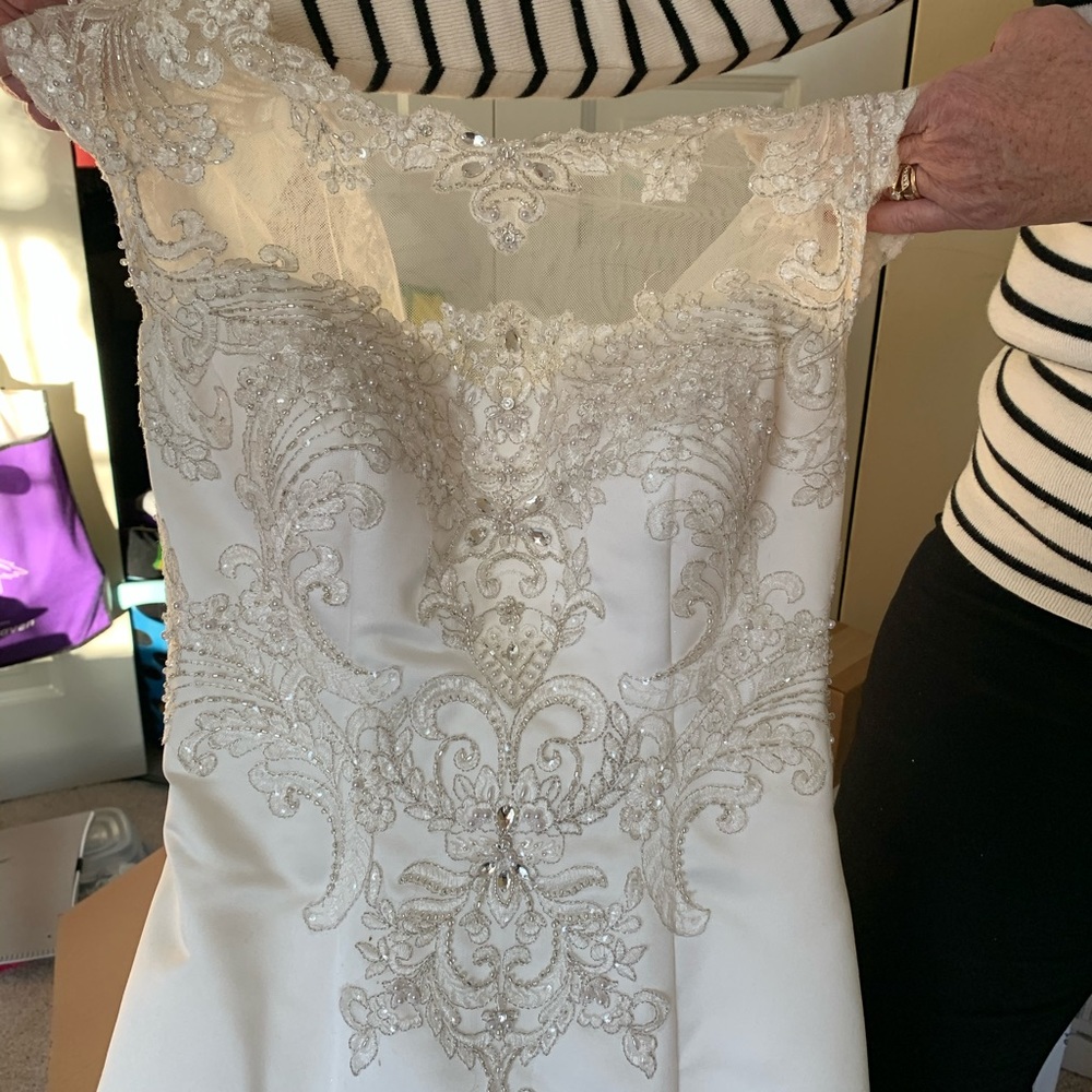 David’s Bridal Jewel Cap Sleeve Wedding Dress
